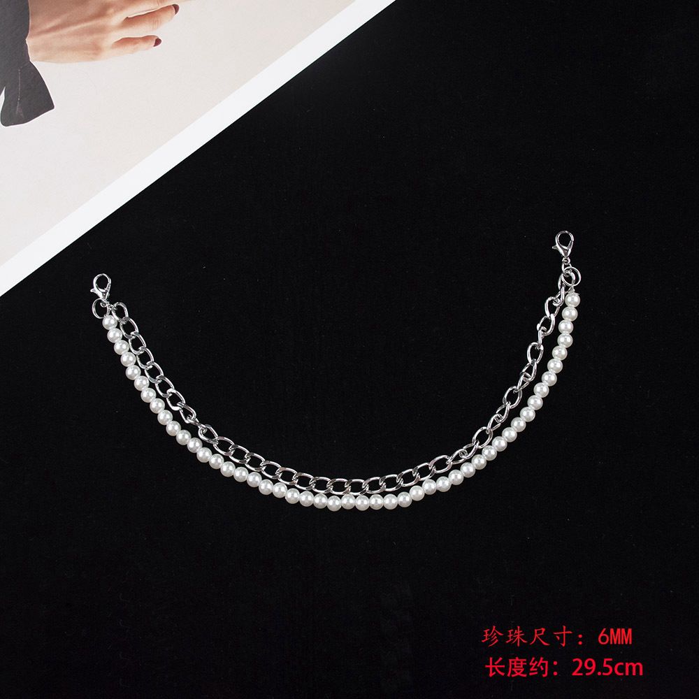 Accesorio de cadena y perlas para tenis