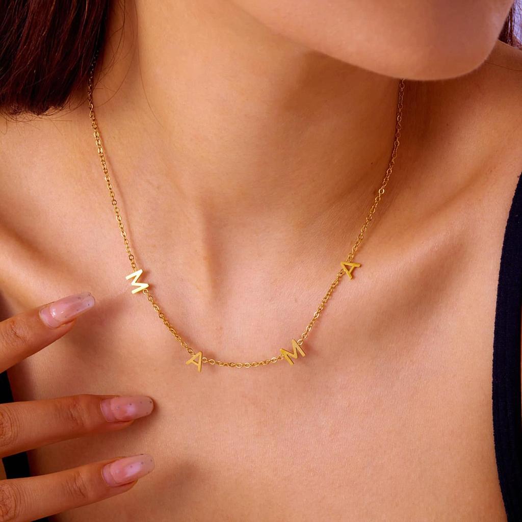 Gargantilla de letras mamá